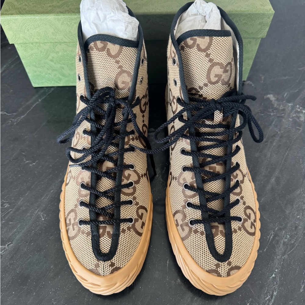 NEW Gucci Tan and Black Logo High-Tops